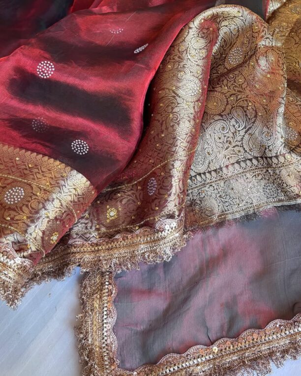 Banarasi Soft Maharani Glass Tissue Silk Saree - Image 14