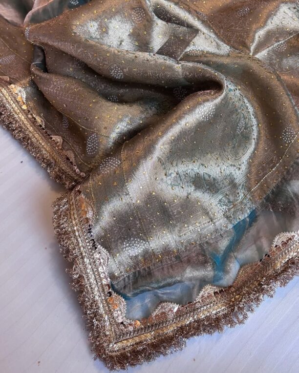 Banarasi Soft Maharani Glass Tissue Silk Saree - Image 11